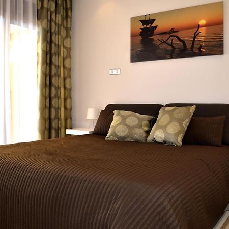 Darlex Apartments Galatex Beach Center Limassol Eksteriør billede