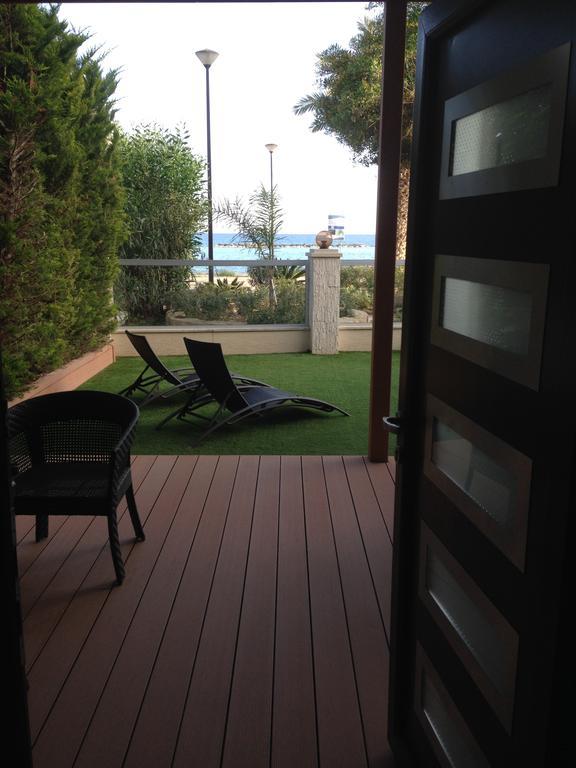 Darlex Apartments Galatex Beach Center Limassol Eksteriør billede