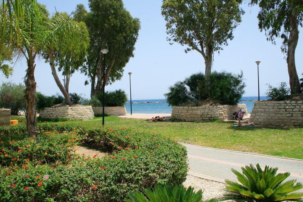 Darlex Apartments Galatex Beach Center Limassol Eksteriør billede