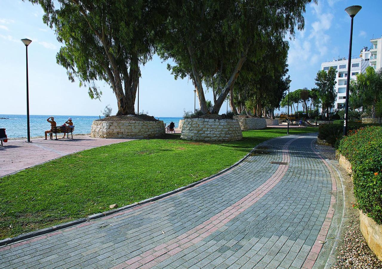 Darlex Apartments Galatex Beach Center Limassol Eksteriør billede