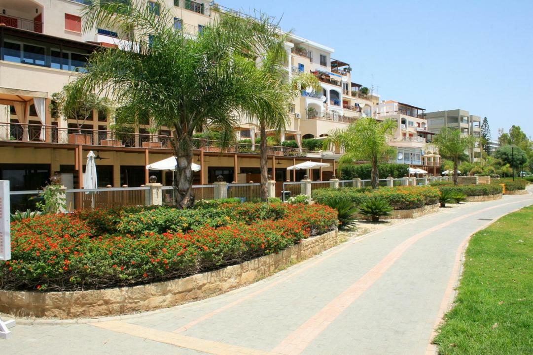 Darlex Apartments Galatex Beach Center Limassol Eksteriør billede